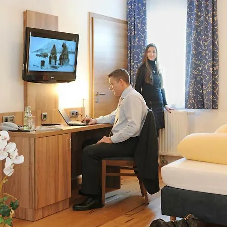 Christl רוהדורף