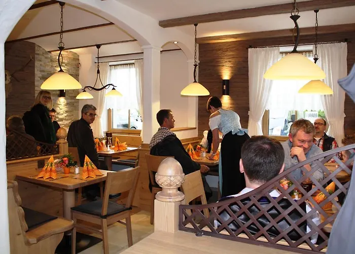 Christl Hotel 2*